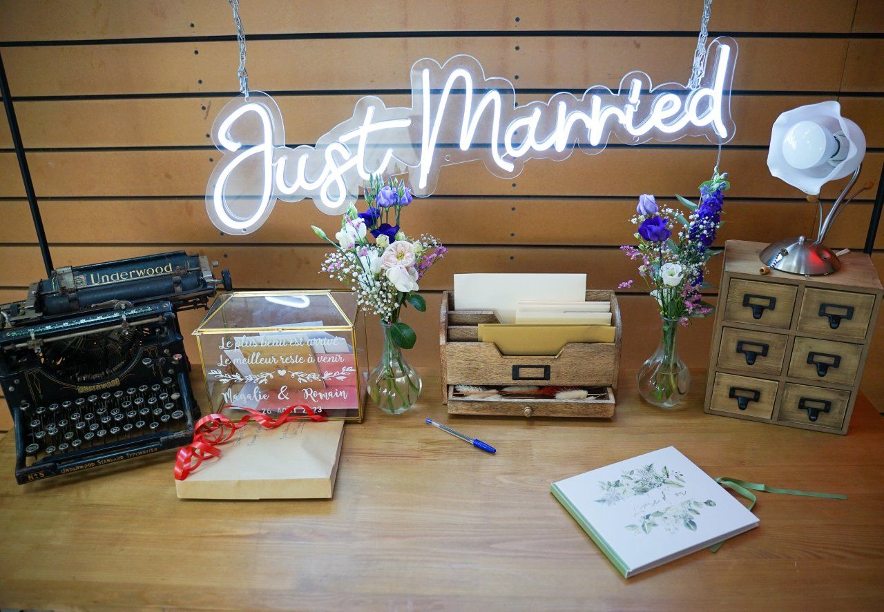 Juste Married Led 